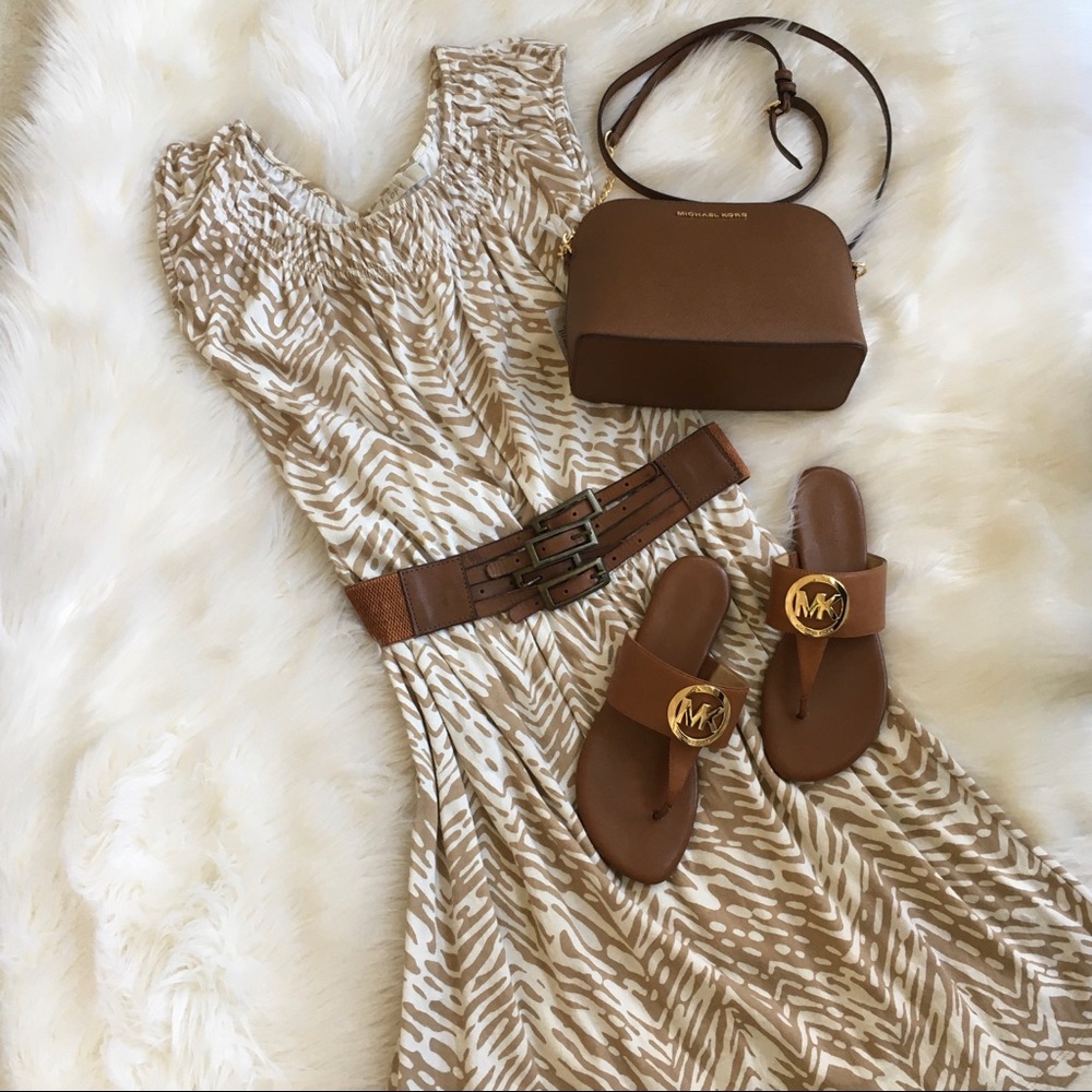 New! Michael Kors Crossbody - Picture 8 of 10